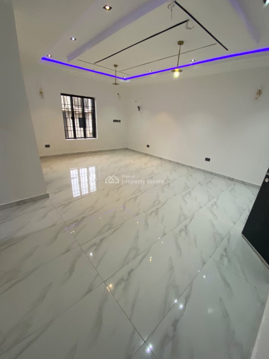 a Standard Built Townhouse in a Lovely Location, Close to American International School, Durumi, Abuja, Terraced Duplex for Sale