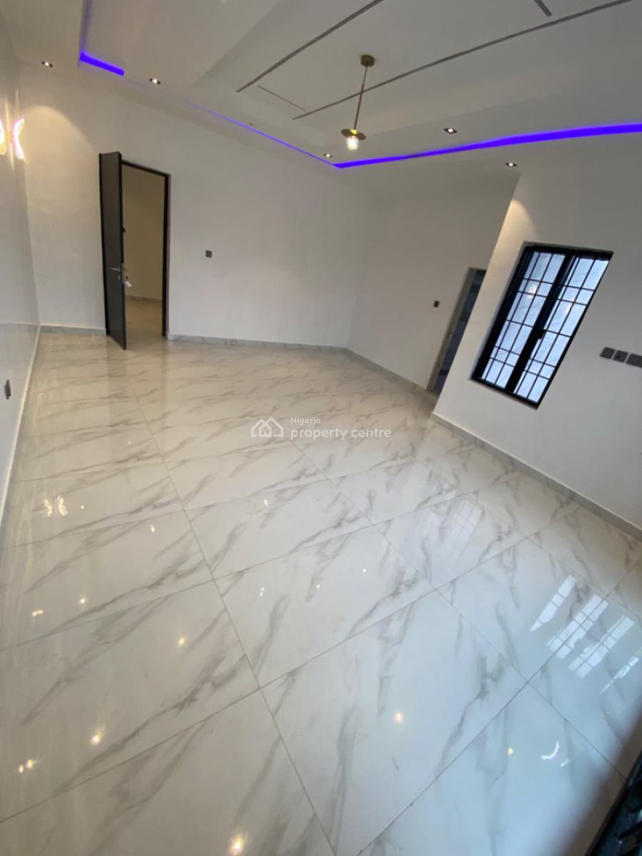 a Standard Built Townhouse in a Lovely Location, Close to American International School, Durumi, Abuja, Terraced Duplex for Sale