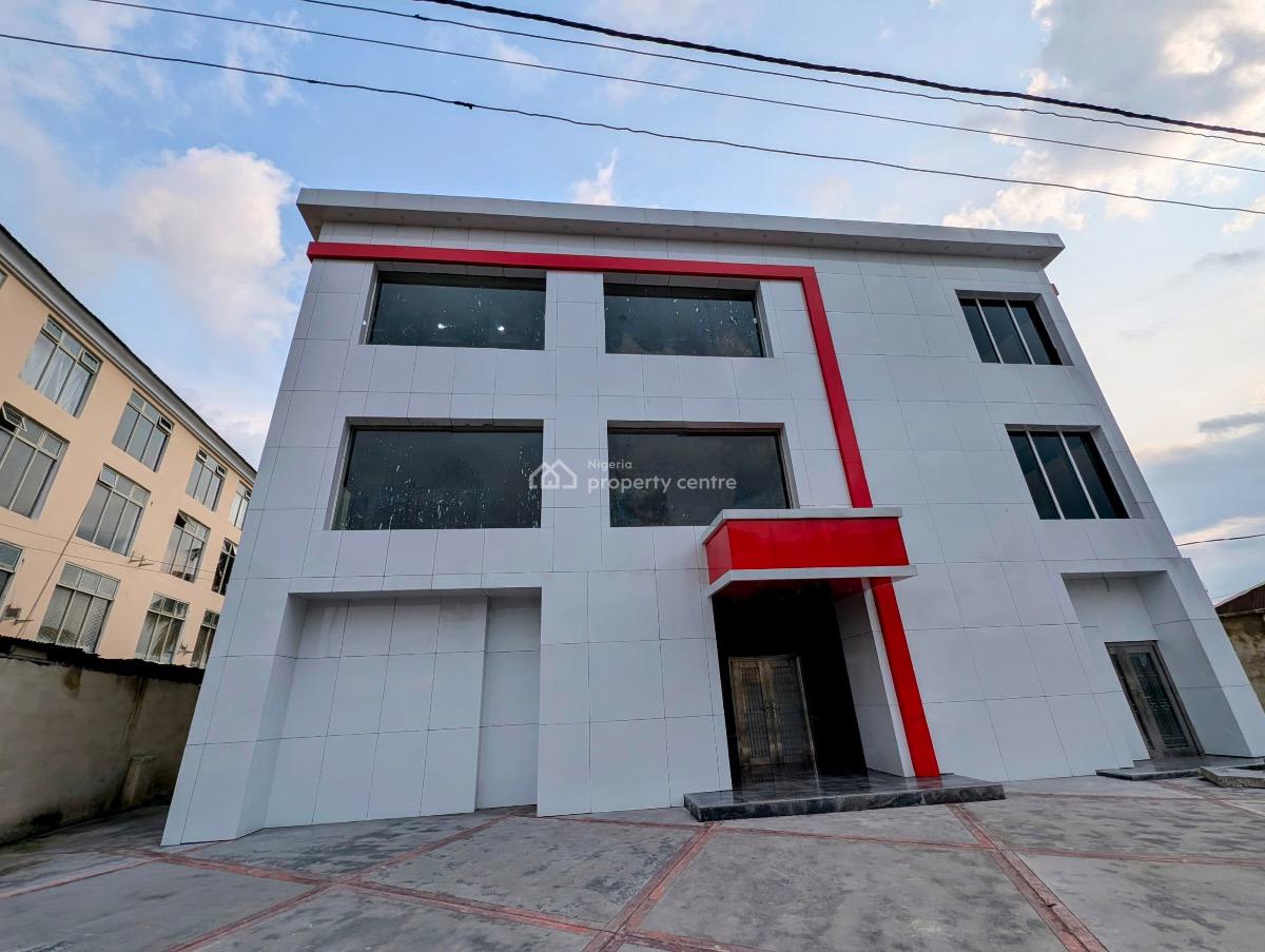 a Standard Commercial Building, Udotung Ubo, Uyo, Akwa Ibom, Office Space for Sale