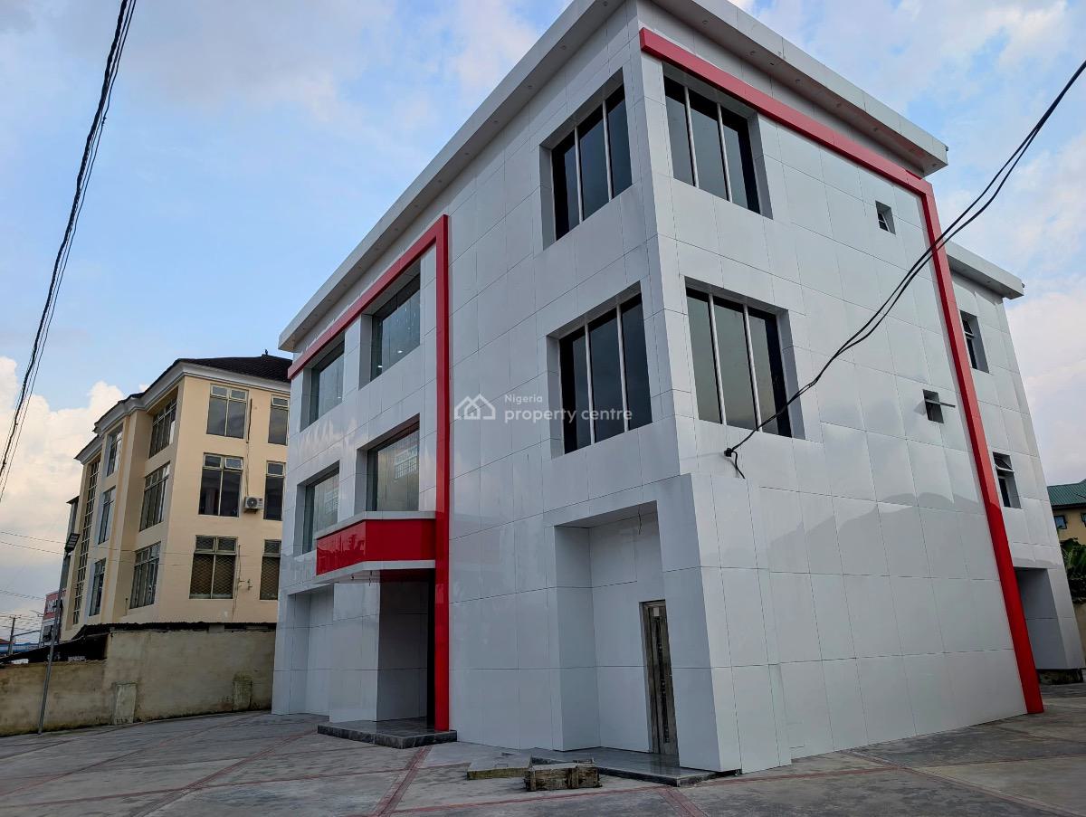 a Standard Commercial Building, Udotung Ubo, Uyo, Akwa Ibom, Office Space for Sale