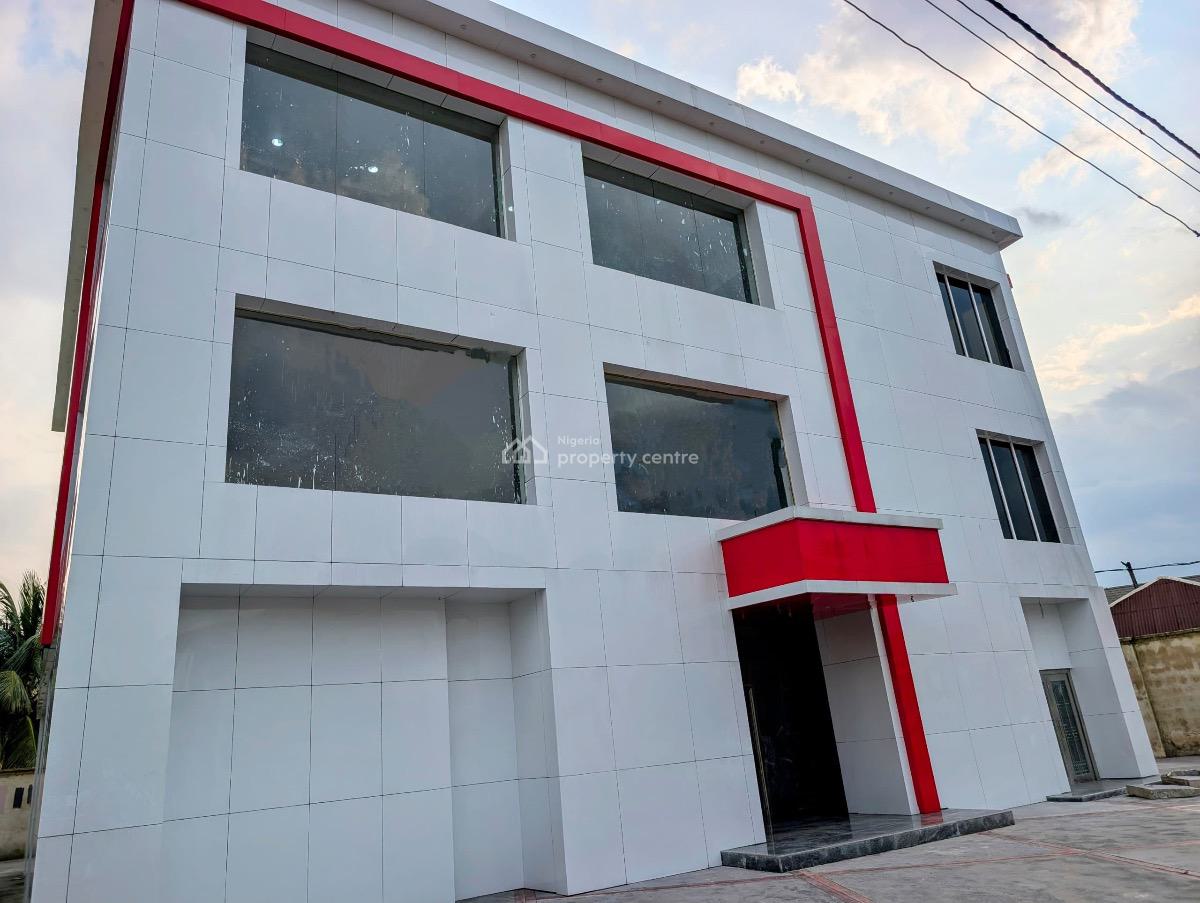 a Standard Commercial Building, Udotung Ubo, Uyo, Akwa Ibom, Office Space for Sale