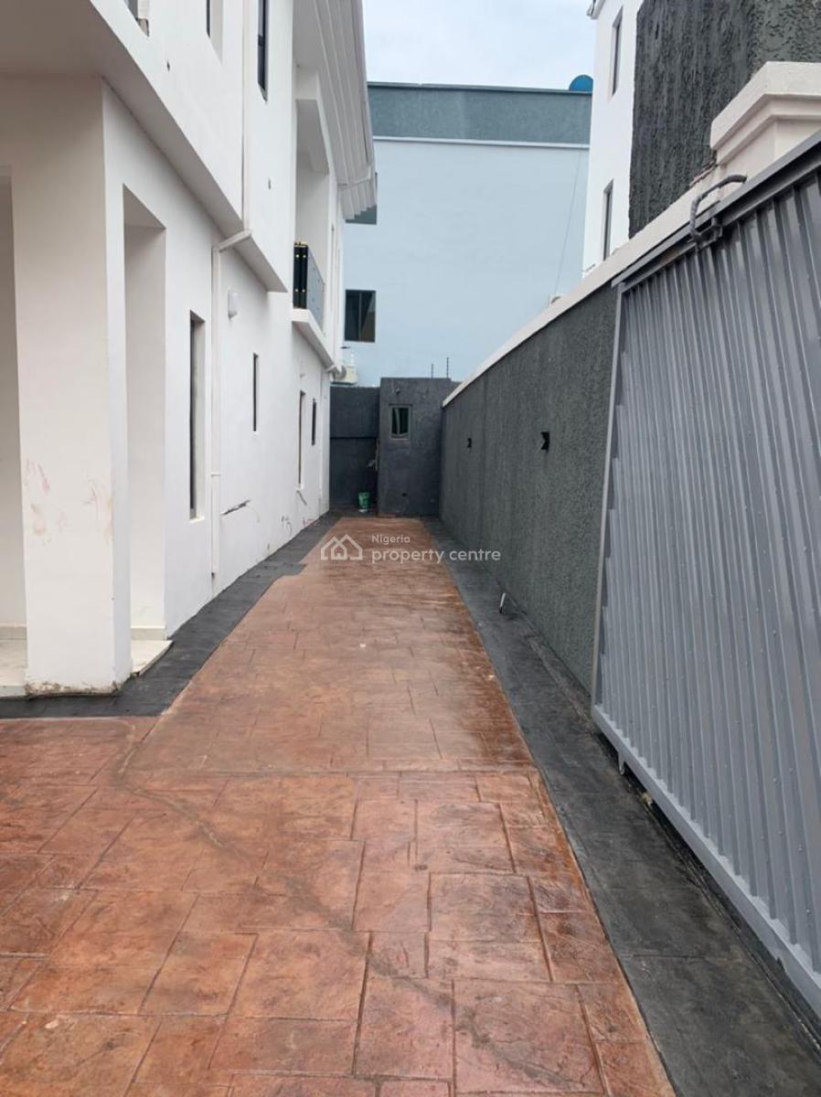 Fully Detached 5 Bedroom Detached Duplex with a Room Bq, Gra Phase 2, Magodo, Lagos, Detached Duplex for Sale