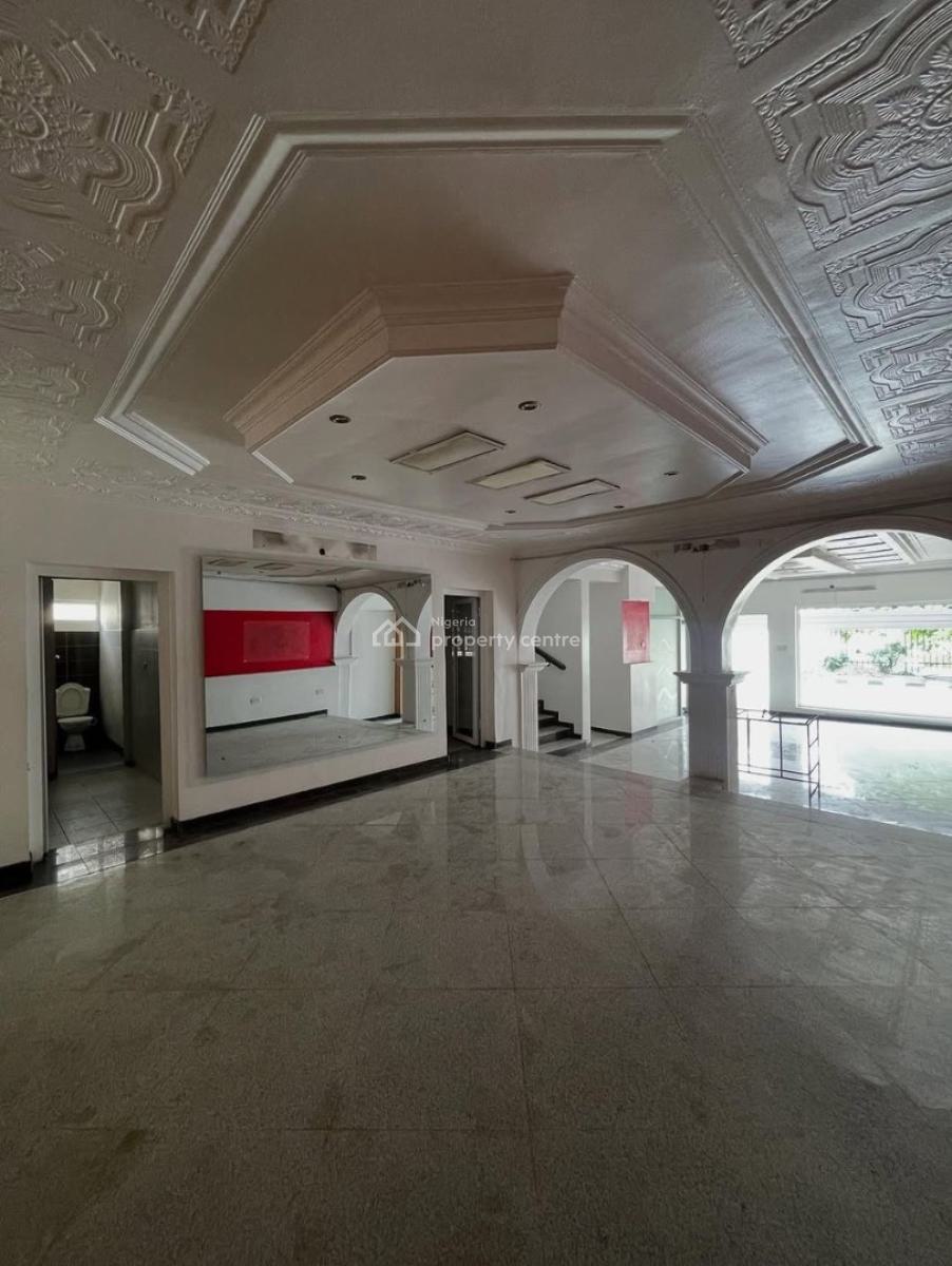 Spacious 5 Bedroom Semi Detached Duplex, Lekki Phase 1, Lekki, Lagos, Flat / Apartment for Rent