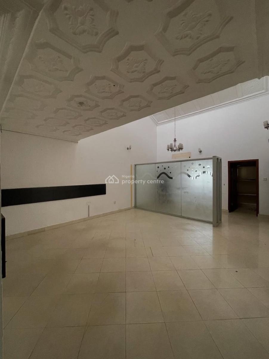 Spacious 5 Bedroom Semi Detached Duplex, Lekki Phase 1, Lekki, Lagos, Flat / Apartment for Rent