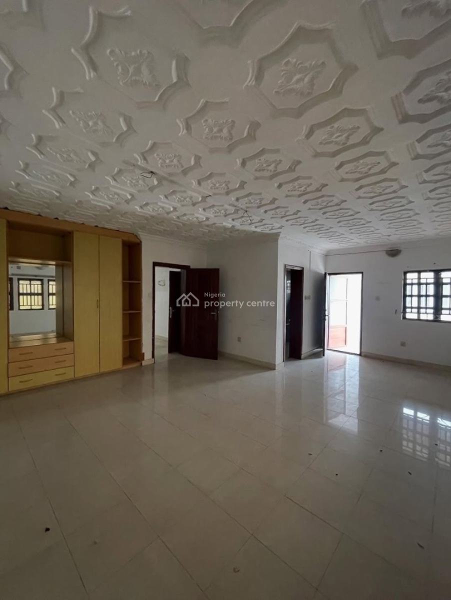 Spacious 5 Bedroom Semi Detached Duplex, Lekki Phase 1, Lekki, Lagos, Flat / Apartment for Rent