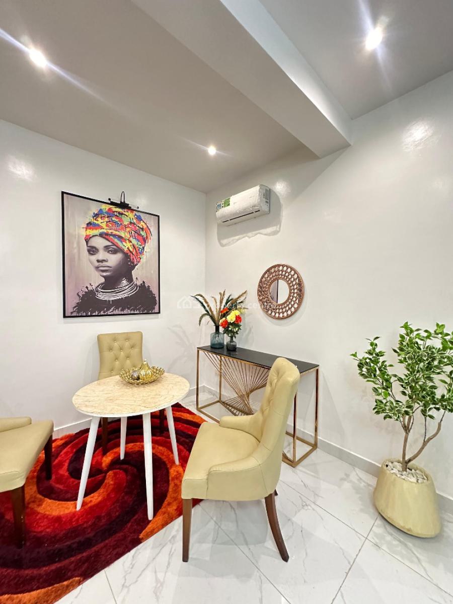 Spacious and Fully Furnished 2 Bedroom Apartment with Bq, Elevator, Lekki Phase 1, Lekki, Lagos, Flat / Apartment for Sale