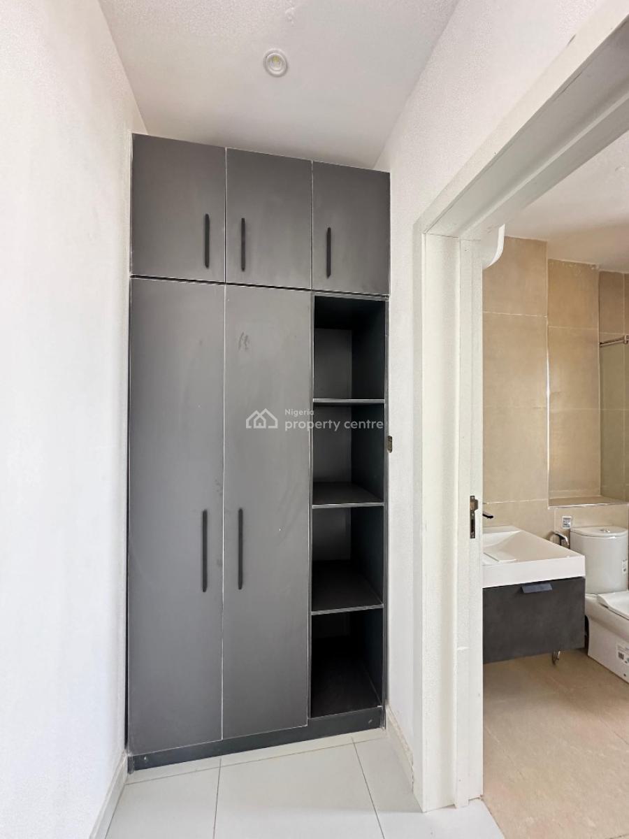 Spacious and Most Affordable 3 Bedroom Apartment with Rooftop Pool, Lekki Phase 1, Lekki, Lagos, Flat / Apartment for Sale