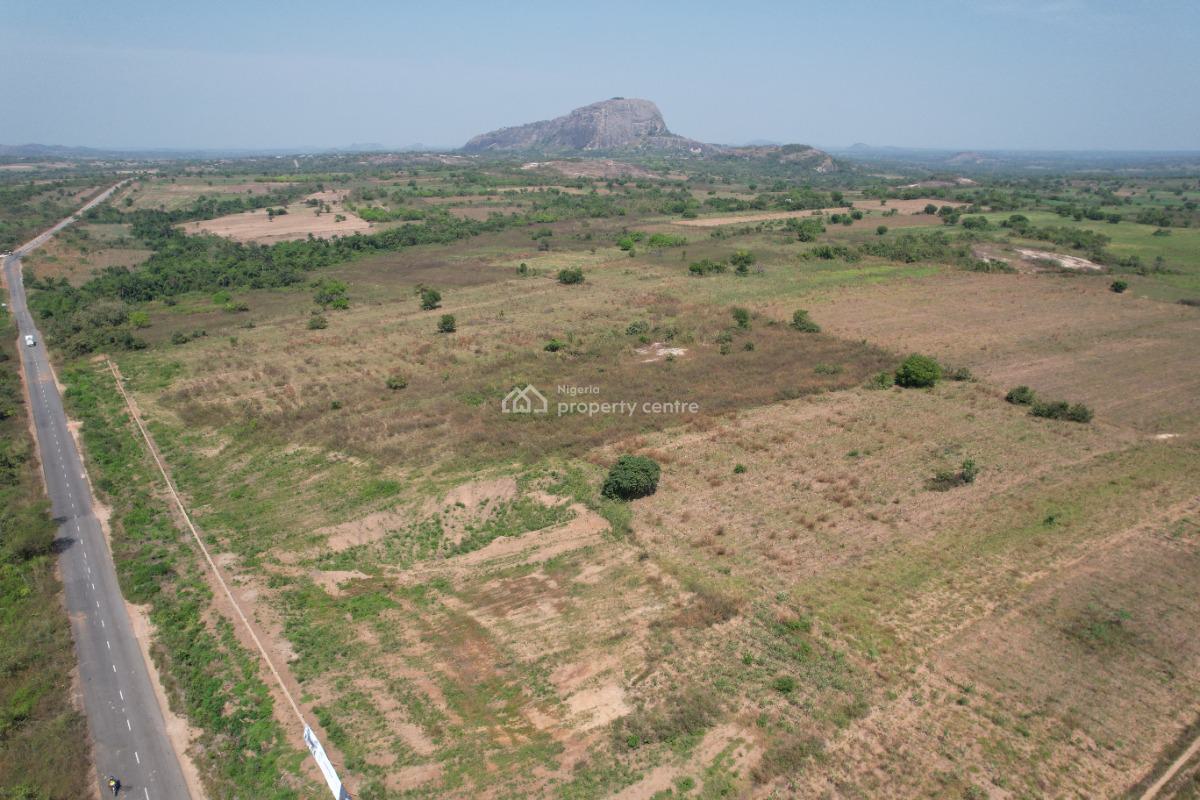 Well Structured and Secure Farmlands Within an Agri-ecotourism Hub., Idunu Oyo Farms & Resort, Abeokuta - Iseyin Expressway., Iseyin, Oyo, Land for Sale