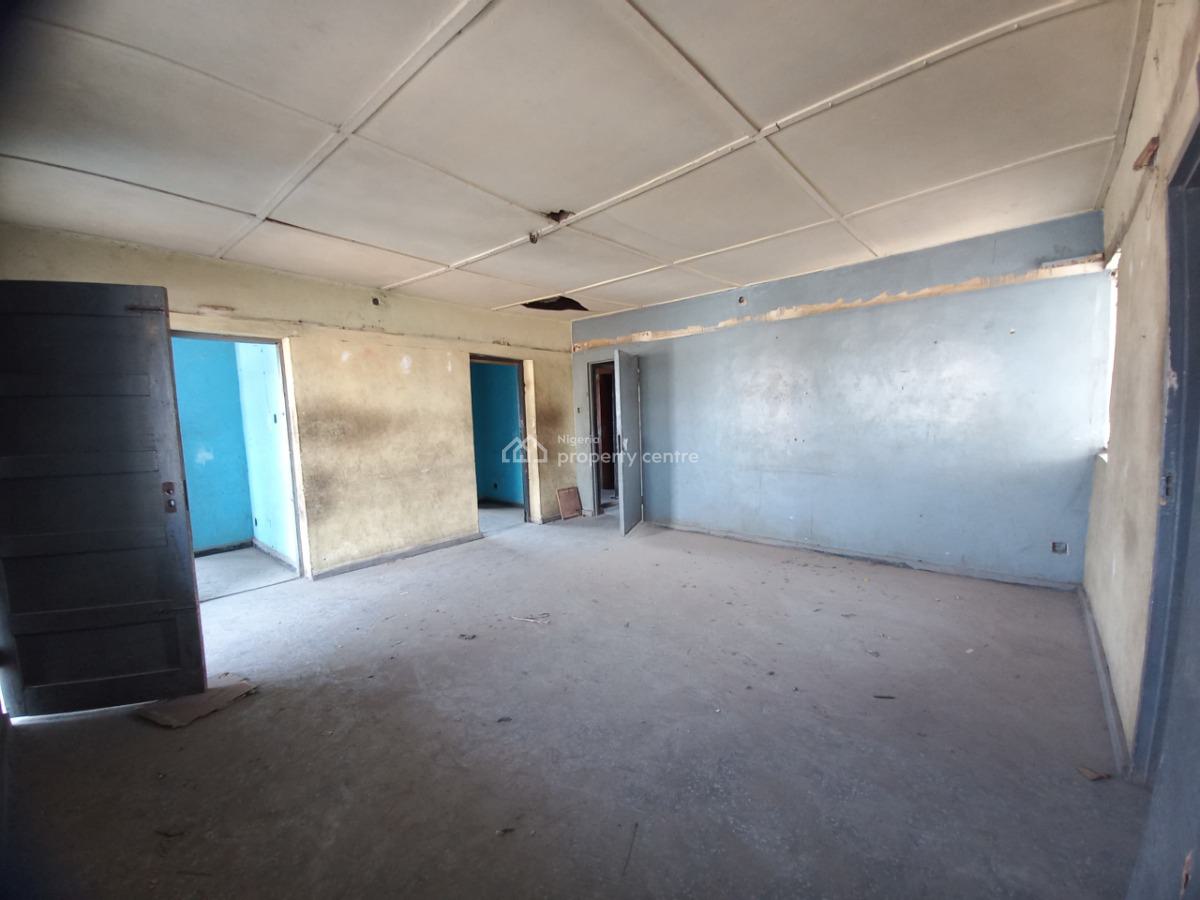 Vacant Block of 4 Units of 3 Bedroom Apartment, Fadeyi, Shomolu, Lagos, Block of Flats for Sale