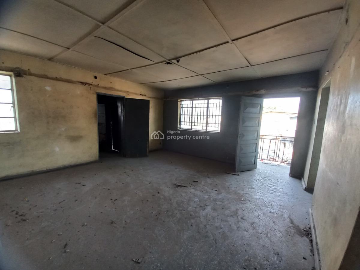 Vacant Block of 4 Units of 3 Bedroom Apartment, Fadeyi, Shomolu, Lagos, Block of Flats for Sale