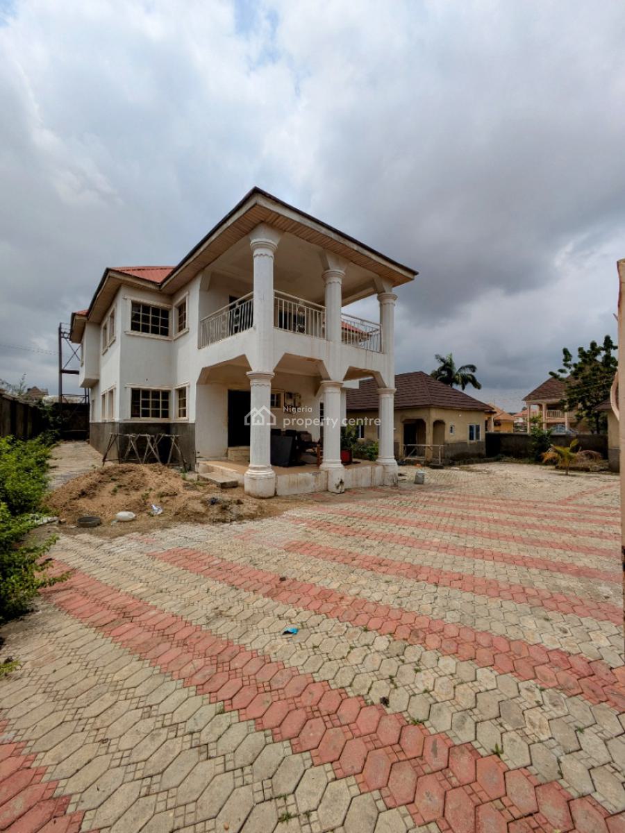 Spacious 4bedroom Detached Duplex with 2 Units of 1bedroom Flat Bq, Lokogoma District, Lokogoma District, Abuja, Detached Duplex for Sale