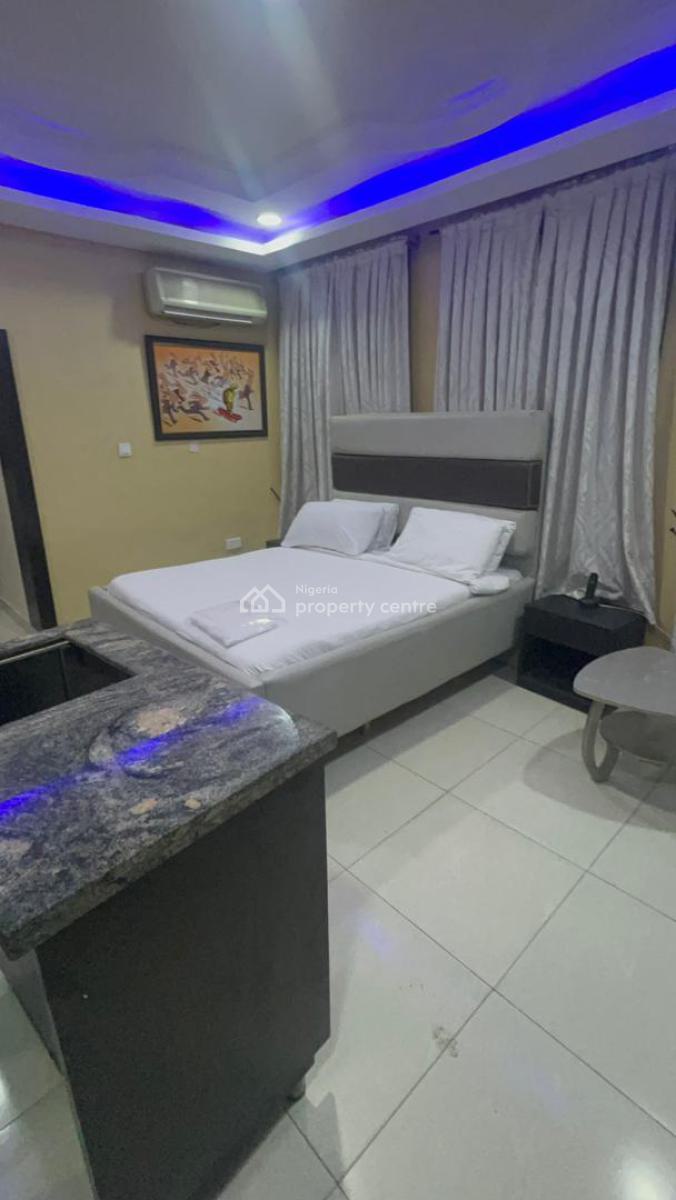 Luxury 10-room Building Sitting on 1,000sqm, Victoria Island (vi), Lagos, Flat / Apartment for Rent
