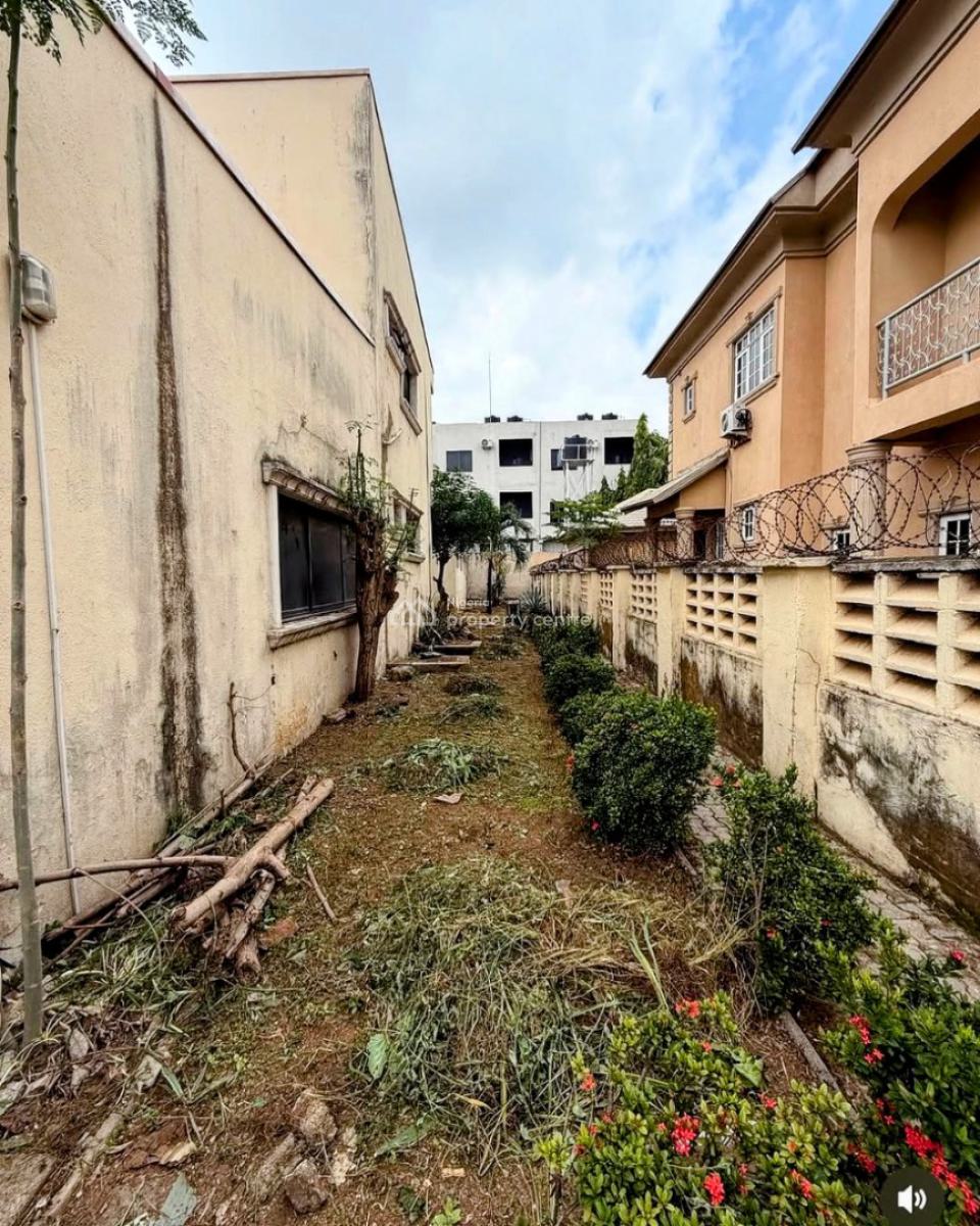 Spacious 5bedroom Detached Duplex with 2 Rooms Bq, Maitama Main, Maitama District, Abuja, Detached Duplex for Sale