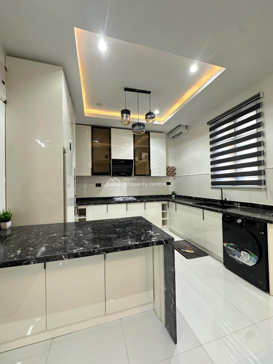 Exquisite 3 Bedroom Apartments Within a Serene Environment, Lekki Phase 1, Lekki, Lagos, Flat / Apartment for Sale