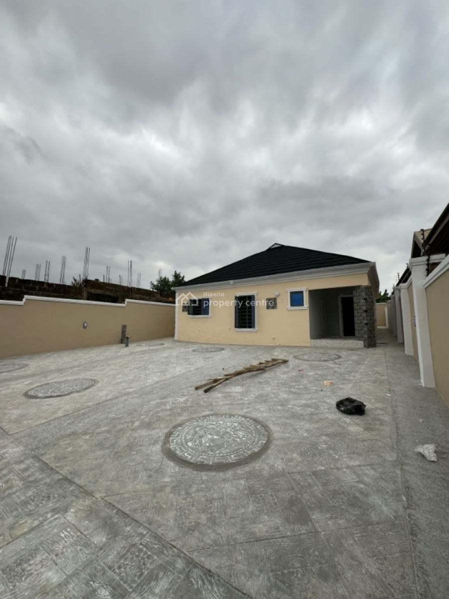 Newly Built Modern 3 Bedroom Bungalow+room Bq & Security Post, Newly Built Modern 3 Bedroom Bungalow+room Bq & Security Post, Ibadan, Oyo, Detached Bungalow for Sale