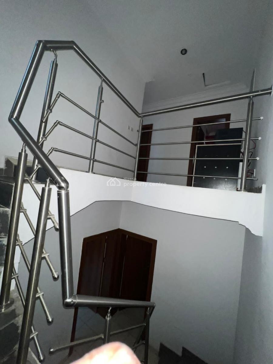 4 Bedrooms Maissonette in 3 Floors with Swimming Pool, Osapa, Lekki, Lagos, Terraced Duplex for Sale