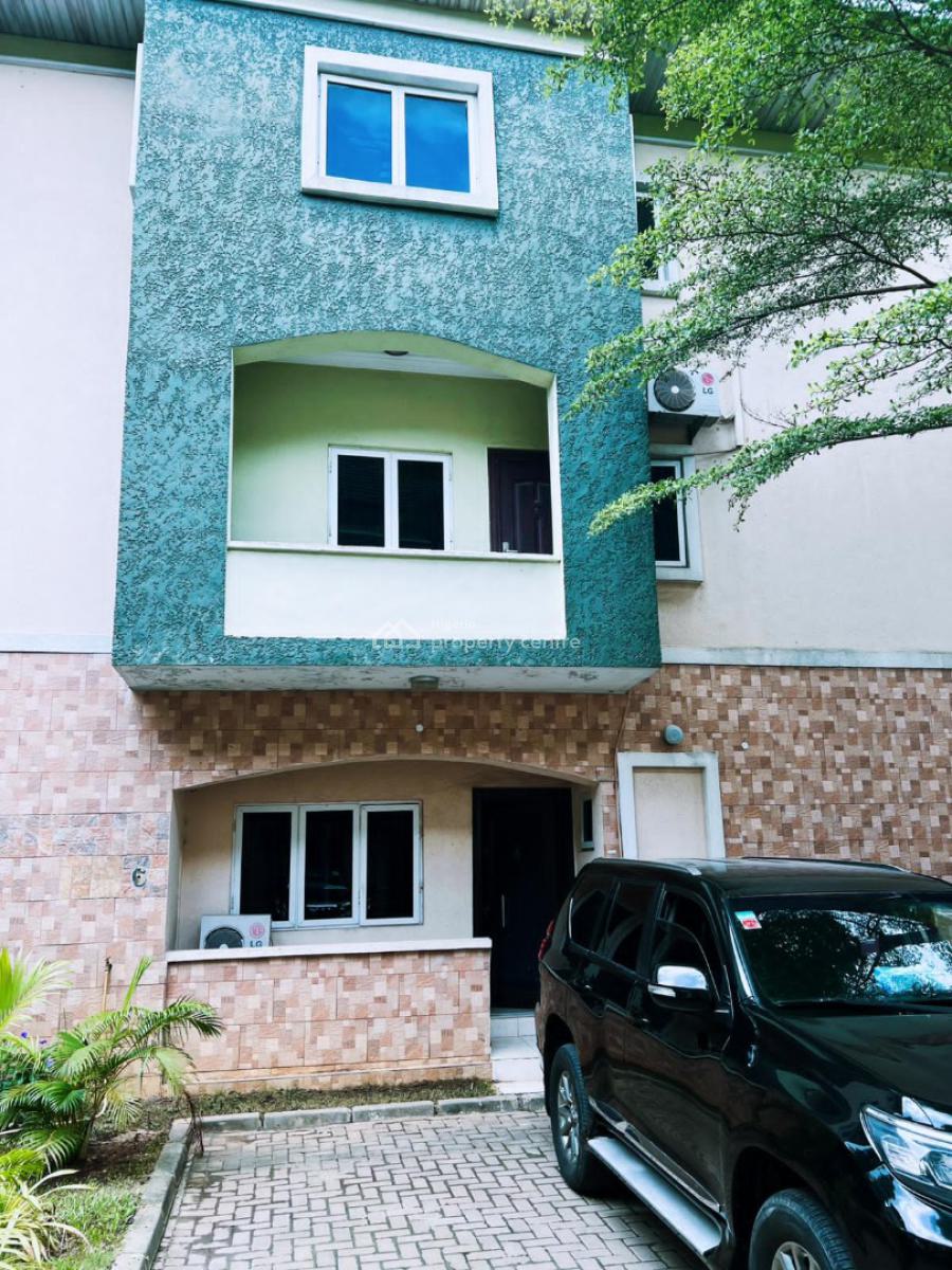 4 Bedrooms Maissonette in 3 Floors with Swimming Pool, Osapa, Lekki, Lagos, Terraced Duplex for Sale