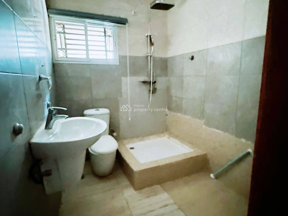 4 Bedrooms Maissonette in 3 Floors with Swimming Pool, Osapa, Lekki, Lagos, Terraced Duplex for Sale