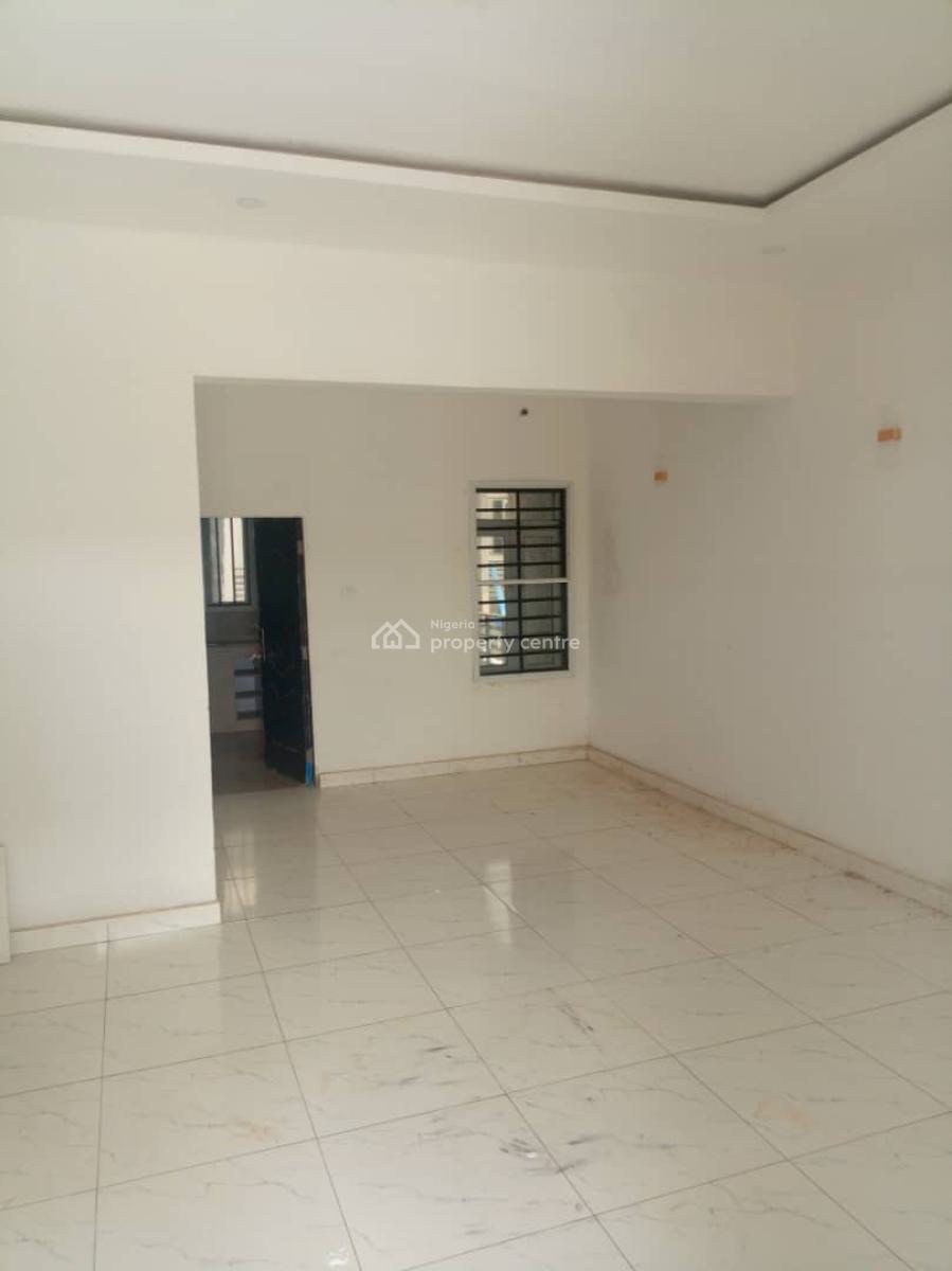 Very Clean 2bedrooms Office Use in Wuye Tarred and Serene Environmen, Wuye, Abuja, Flat / Apartment for Rent
