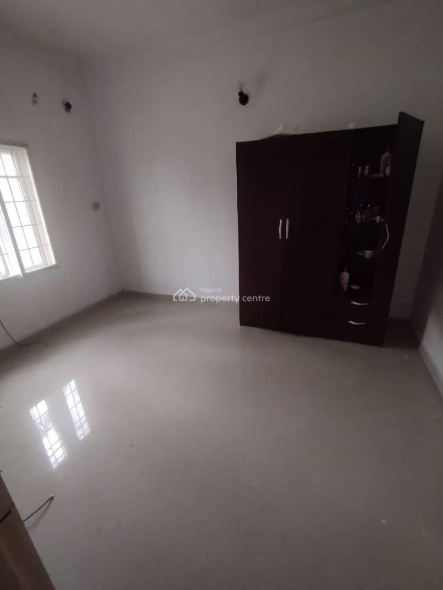 Very Clean 2bedrooms Office Use in Wuye Tarred and Serene Environmen, Wuye, Abuja, Flat / Apartment for Rent