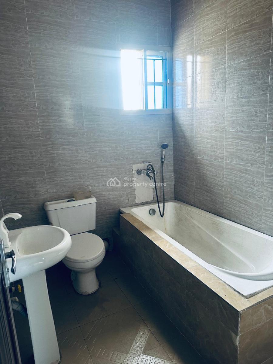 Semi Master Bedroom in a Secured  Environment, Orchid Road Cooplag Estate, Lekki, Lagos, Flat / Apartment for Rent