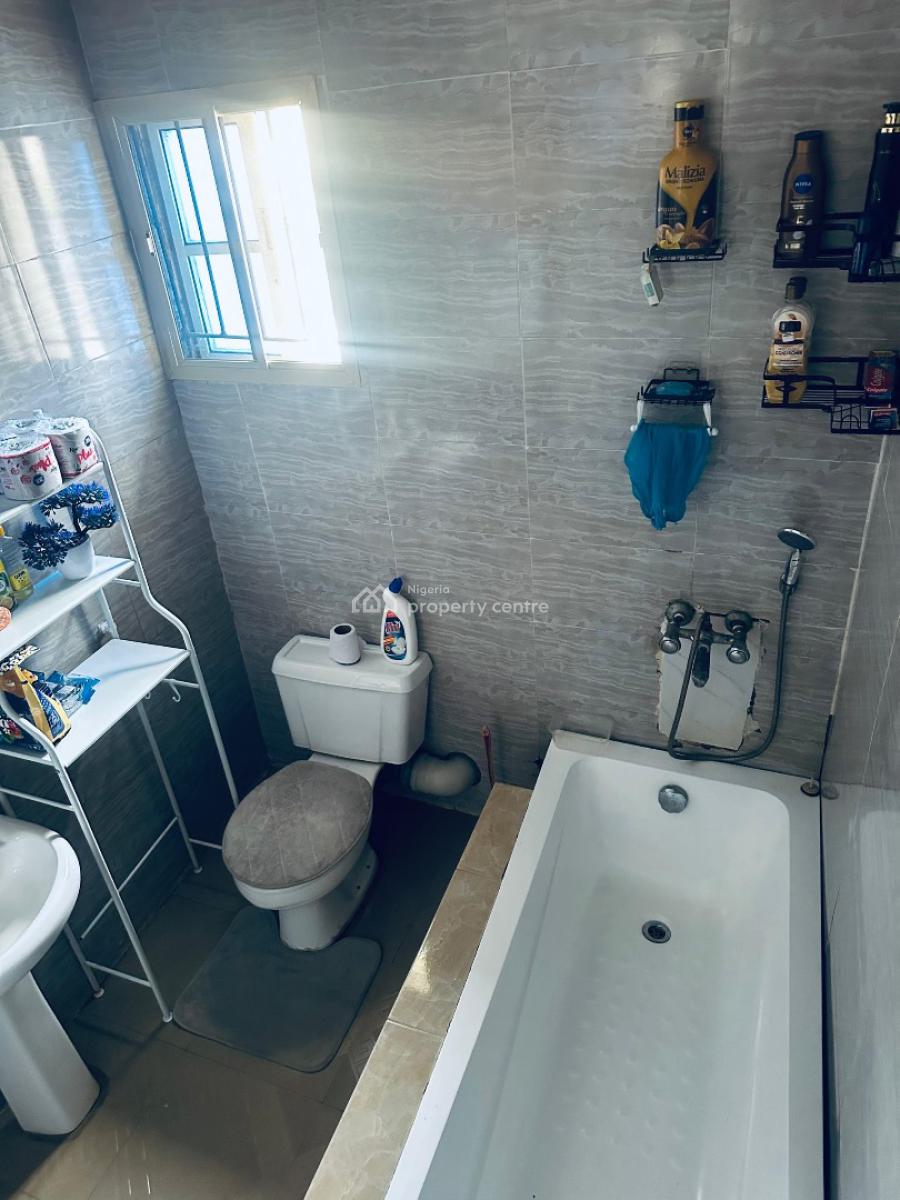 Semi Master Bedroom in a Secured  Environment, Orchid Road Cooplag Estate, Lekki, Lagos, Flat / Apartment for Rent