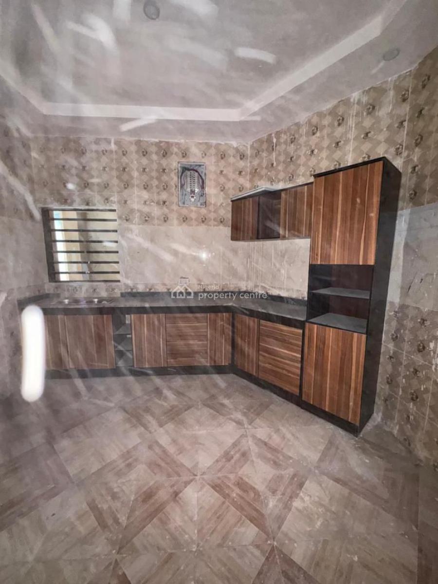 Nicely Built 3 Bedroom Apartment with Range of Amenities, Gbagada, Lagos, Flat / Apartment for Sale