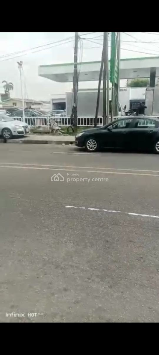 Filling Station, Ikoyi, Ikoyi, Lagos, Filling Station for Sale