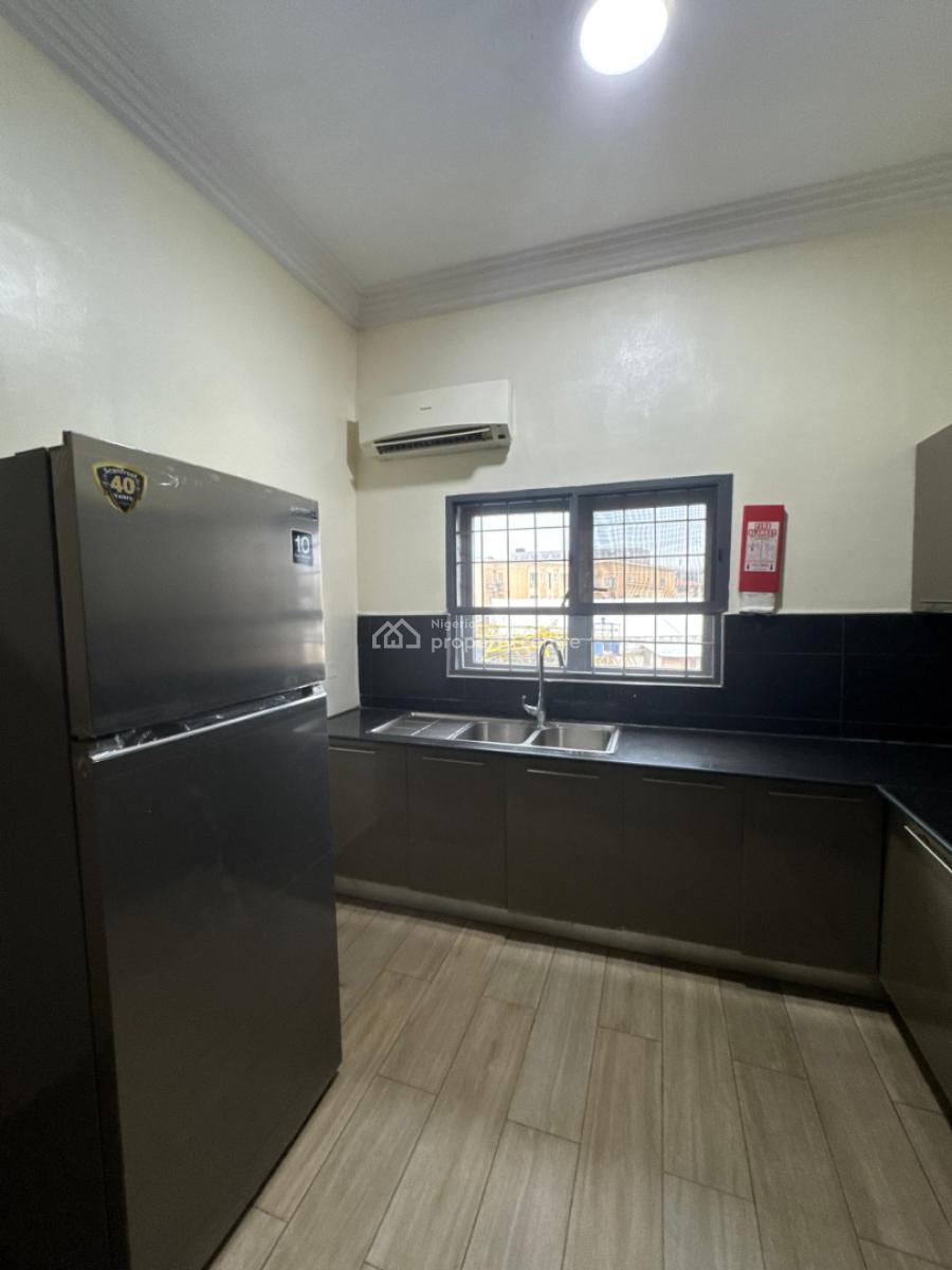 Unfurnished Luxury 3 Bedroom Flat with a Room Bq and Swimming, Oniru Estate, Oniru, Victoria Island (vi), Lagos, Flat / Apartment for Rent