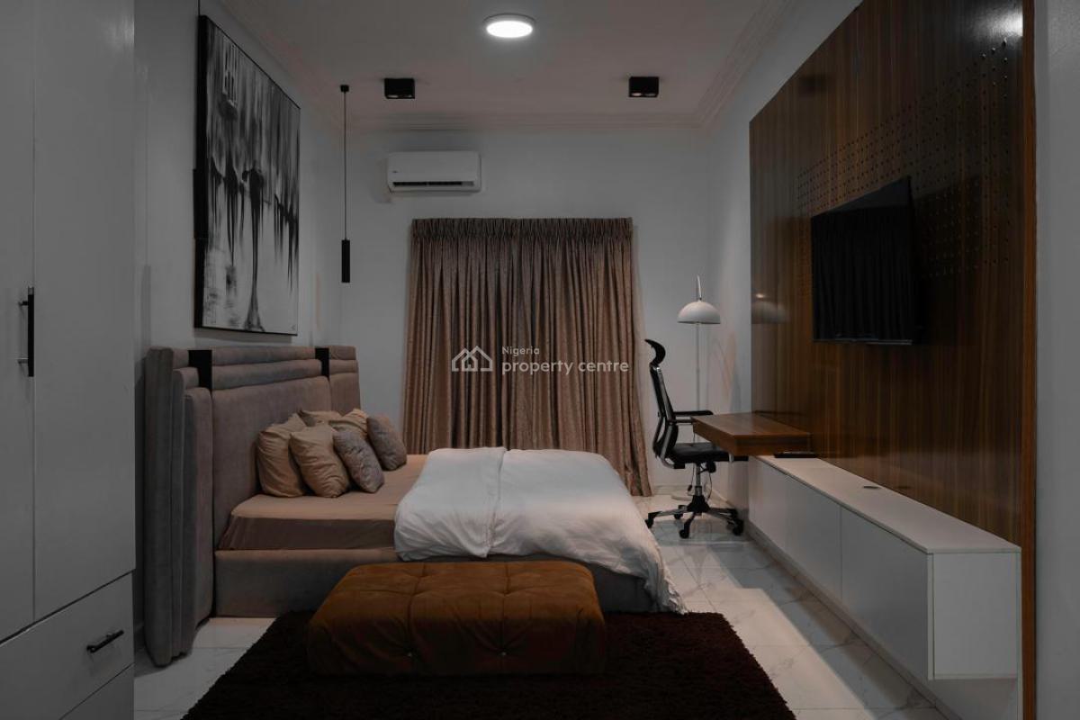 Cute 2 Bedrooms Apartment + Ps5 + Snooker + Board Games + Guitar + Power Bike, Meadow Hall Way, Ikate, Lekki, Lagos, Flat / Apartment Short Let