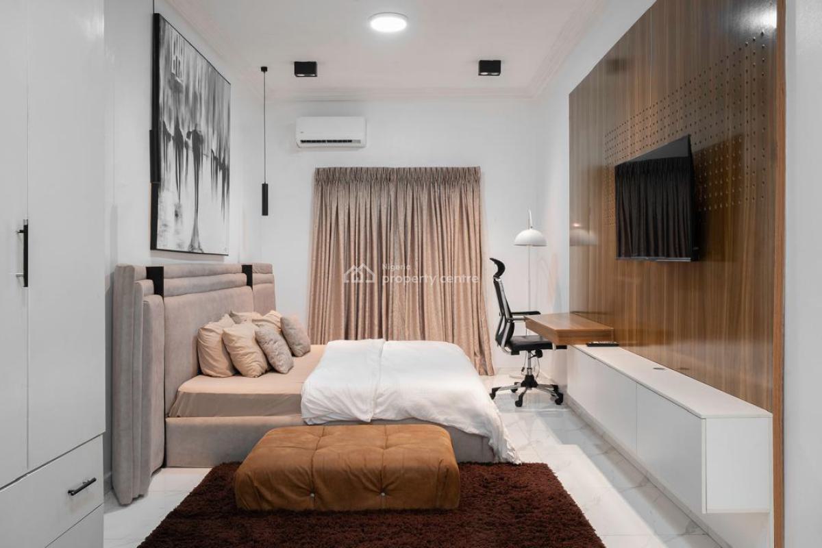 Cute 2 Bedrooms Apartment + Ps5 + Snooker + Board Games + Guitar + Power Bike, Meadow Hall Way, Ikate, Lekki, Lagos, Flat / Apartment Short Let