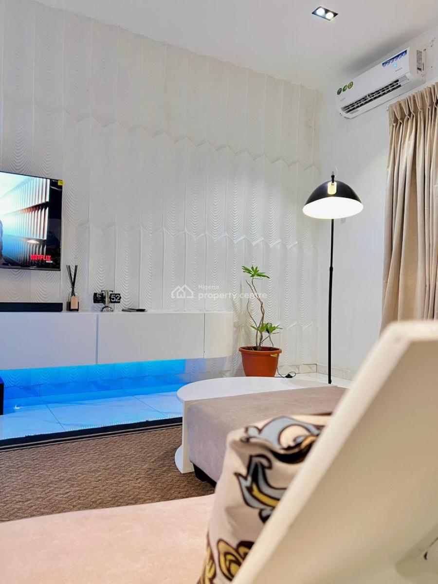 Cute 2 Bedrooms Apartment + Ps5 + Snooker + Board Games + Guitar + Power Bike, Meadow Hall Way, Ikate, Lekki, Lagos, Flat / Apartment Short Let