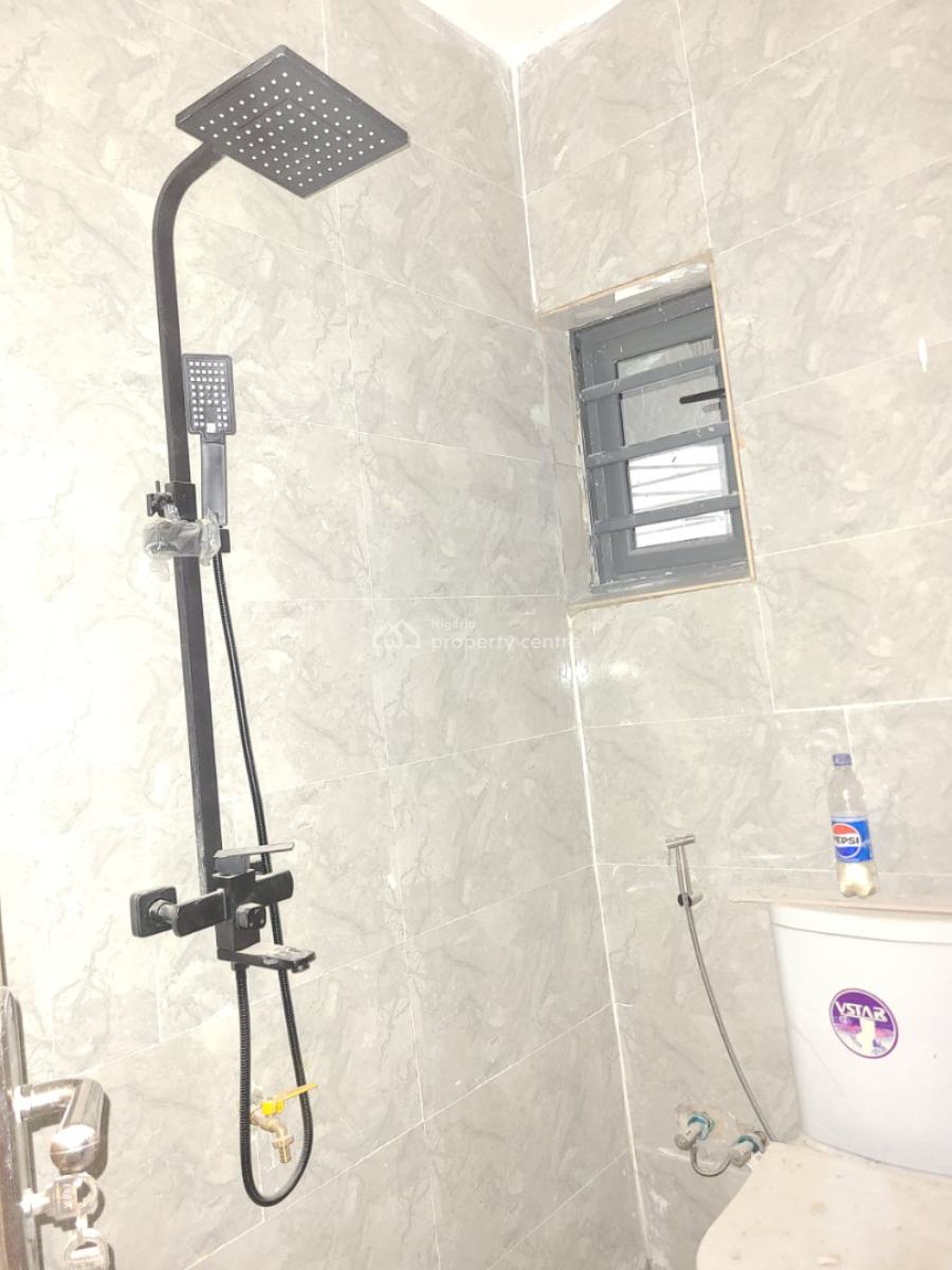 Luxurious and Spacious 2 Bedroom Apartment, Rockstone Estate,badore, Ajah, Lagos, Flat / Apartment for Rent