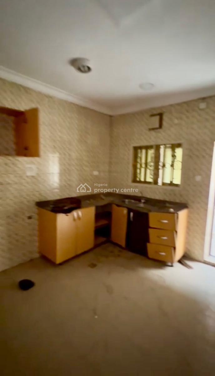 Very Spacious and Standard Three (3) Bedroom Apartment, Zone E Extension, Apo, Abuja, Flat / Apartment for Rent