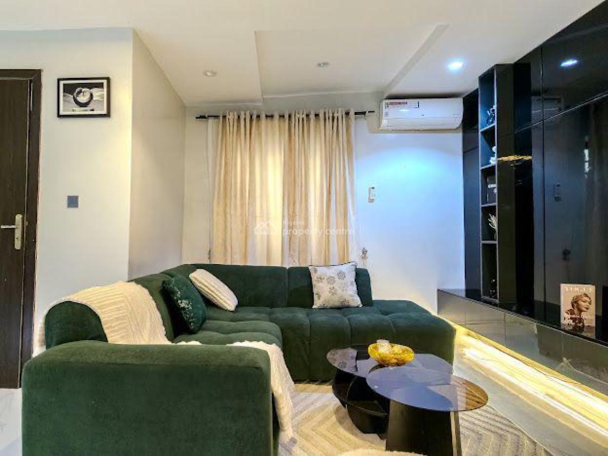 Newly Fresh Baked My Luxury 1 Bedroom Beach View, Pool, Snooker, T, Lekki Phase 1, Lekki, Lagos, Flat / Apartment Short Let
