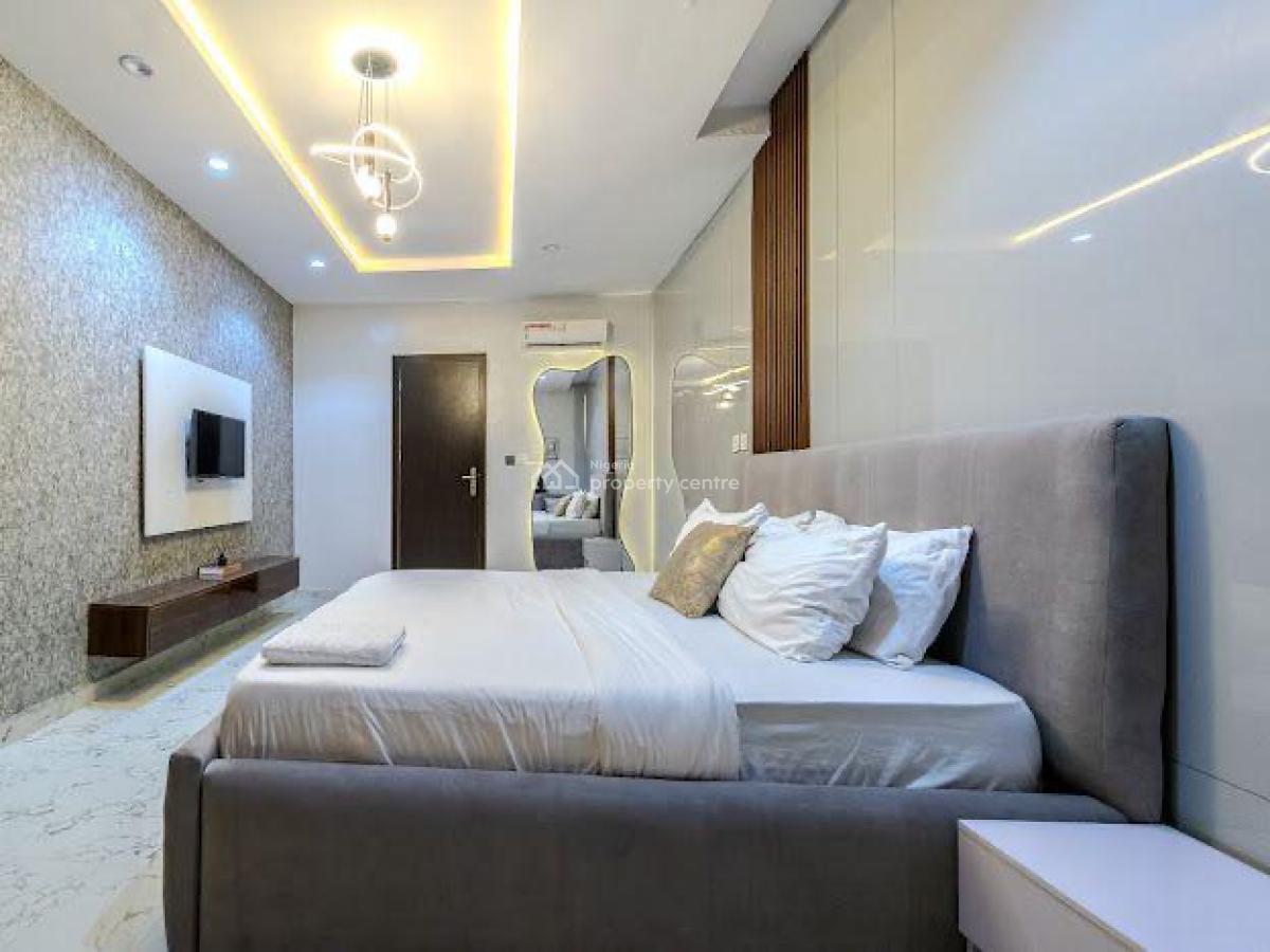 Newly Fresh Baked My Luxury 1 Bedroom Beach View, Pool, Snooker, T, Lekki Phase 1, Lekki, Lagos, Flat / Apartment Short Let