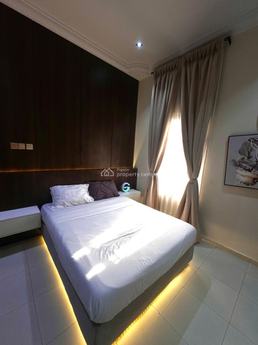 Luxurious Two Bedroom Apartment+ Pool +ps5, Lekki Phase 1, Lekki, Lagos, Flat / Apartment Short Let