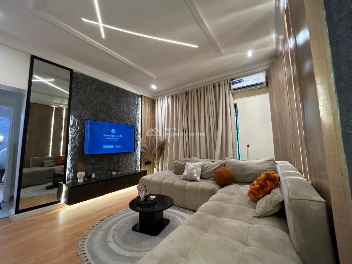 Luxurious and Spacious 1 Bedroom Apartment in a Secured Estate with Ps, Lekki Phase 1, Lekki, Lagos, Flat / Apartment Short Let