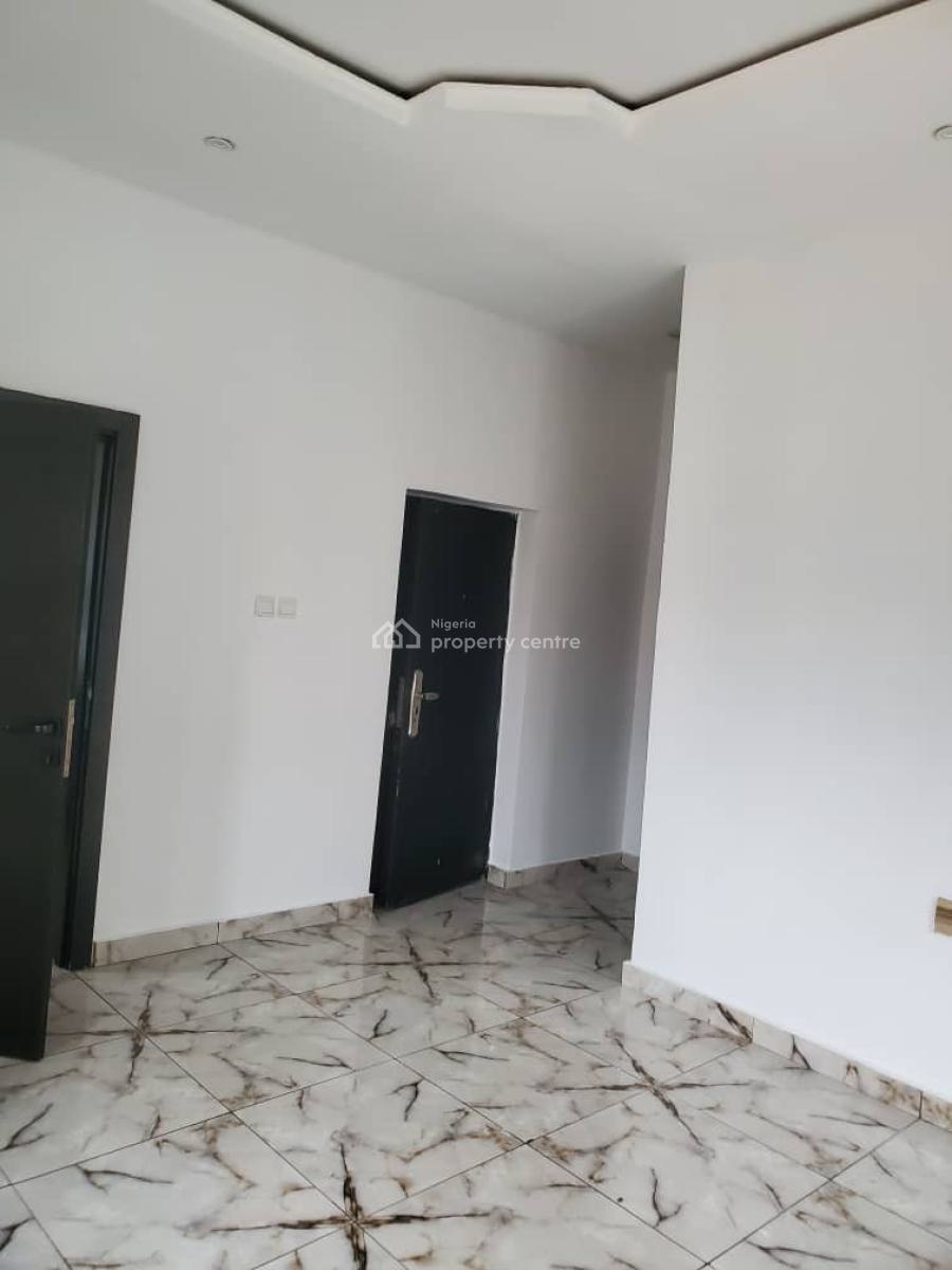 Luxurious Juicy Miniflat at Ajah Ilaje Off Mobil Road, Ajah Ilaje Off Mobil Road, Ilaje, Ajah, Lagos, Mini Flat (room and Parlour) for Rent