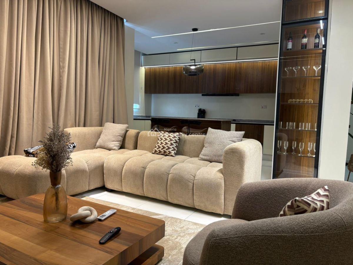 1 Unit of Beautiful 3 Bedroom Apartment with  Ps5 in Lekki Phase 1, Lekki Phase 1, Lekki, Lagos, Flat / Apartment Short Let