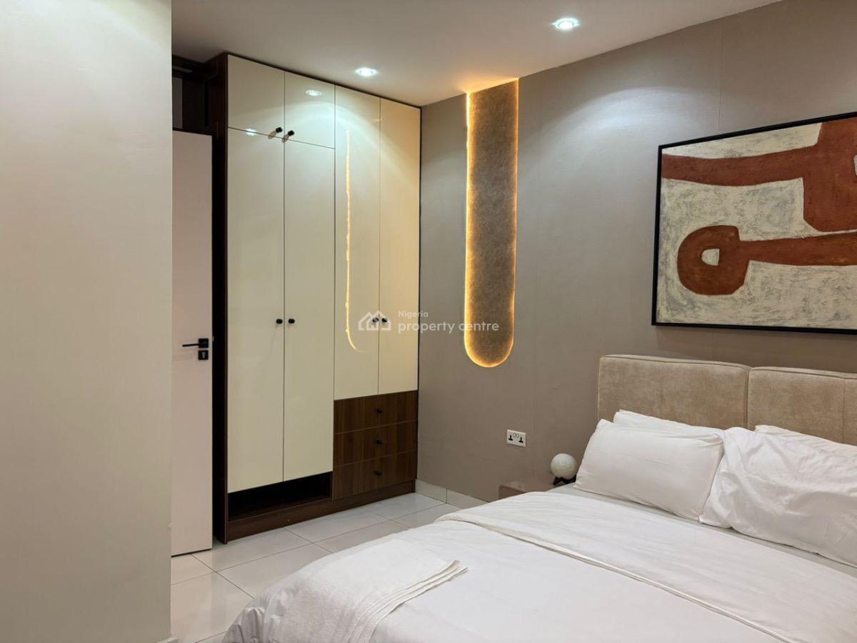 1 Unit of Beautiful 3 Bedroom Apartment with  Ps5 in Lekki Phase 1, Lekki Phase 1, Lekki, Lagos, Flat / Apartment Short Let