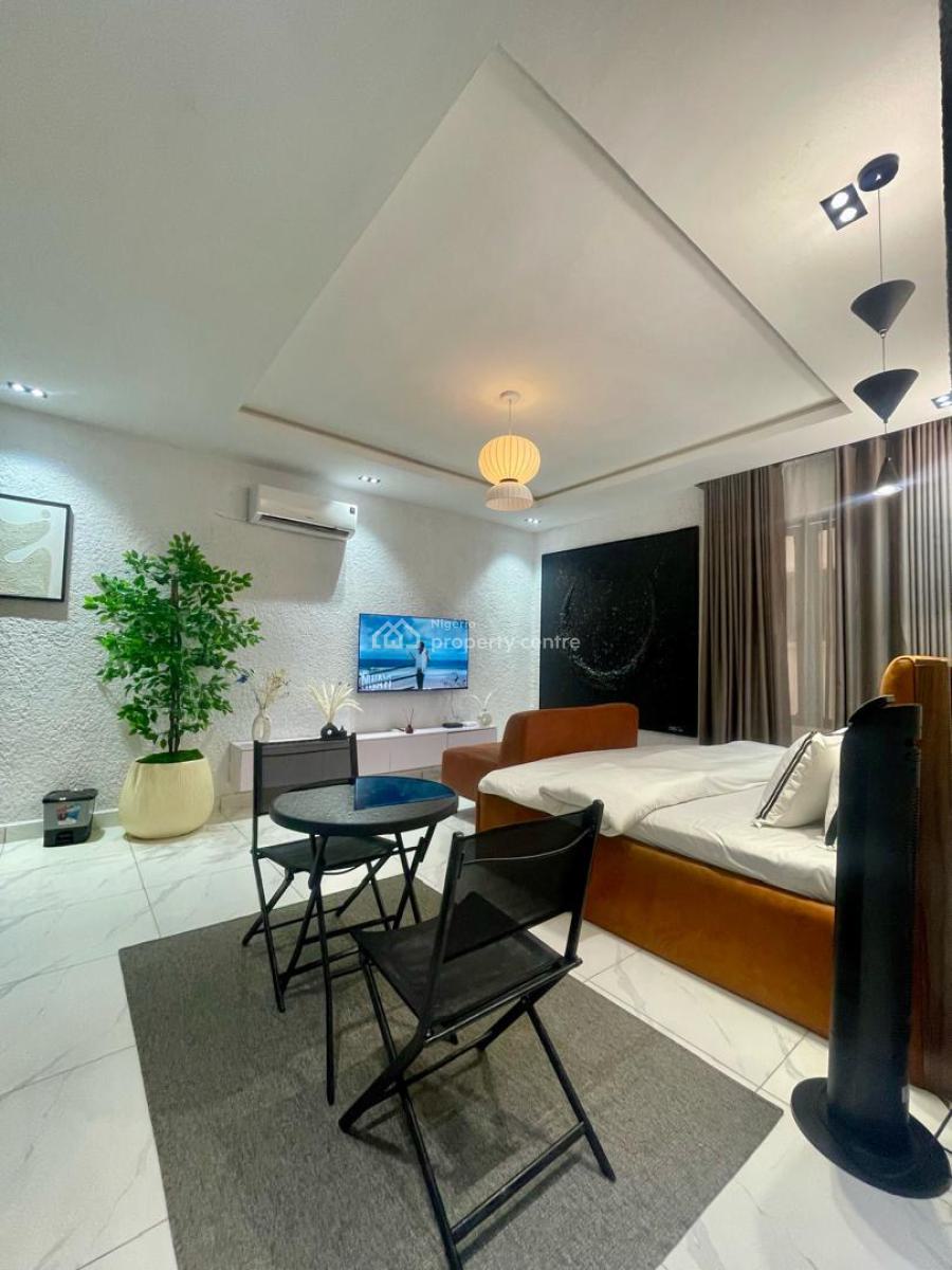 Fully Furnished Studio Apartment with a Swimming Pool, Gym, Lekki Phase 1, Lekki, Lagos, Flat / Apartment Short Let