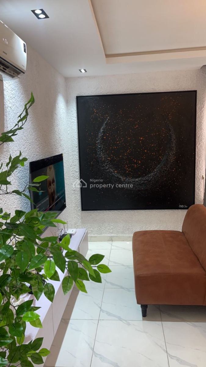 Fully Furnished Studio Apartment with a Swimming Pool, Gym, Lekki Phase 1, Lekki, Lagos, Flat / Apartment Short Let