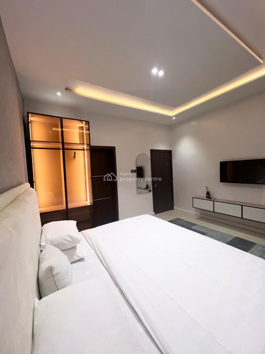 2 Bedroom with Ps5, 24hrs Lightand Calm Environment, Ikeja Gra, Ikeja, Lagos, Flat / Apartment Short Let