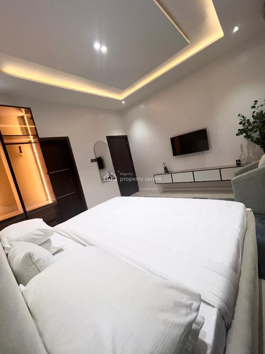 2 Bedroom with Ps5, 24hrs Lightand Calm Environment, Ikeja Gra, Ikeja, Lagos, Flat / Apartment Short Let