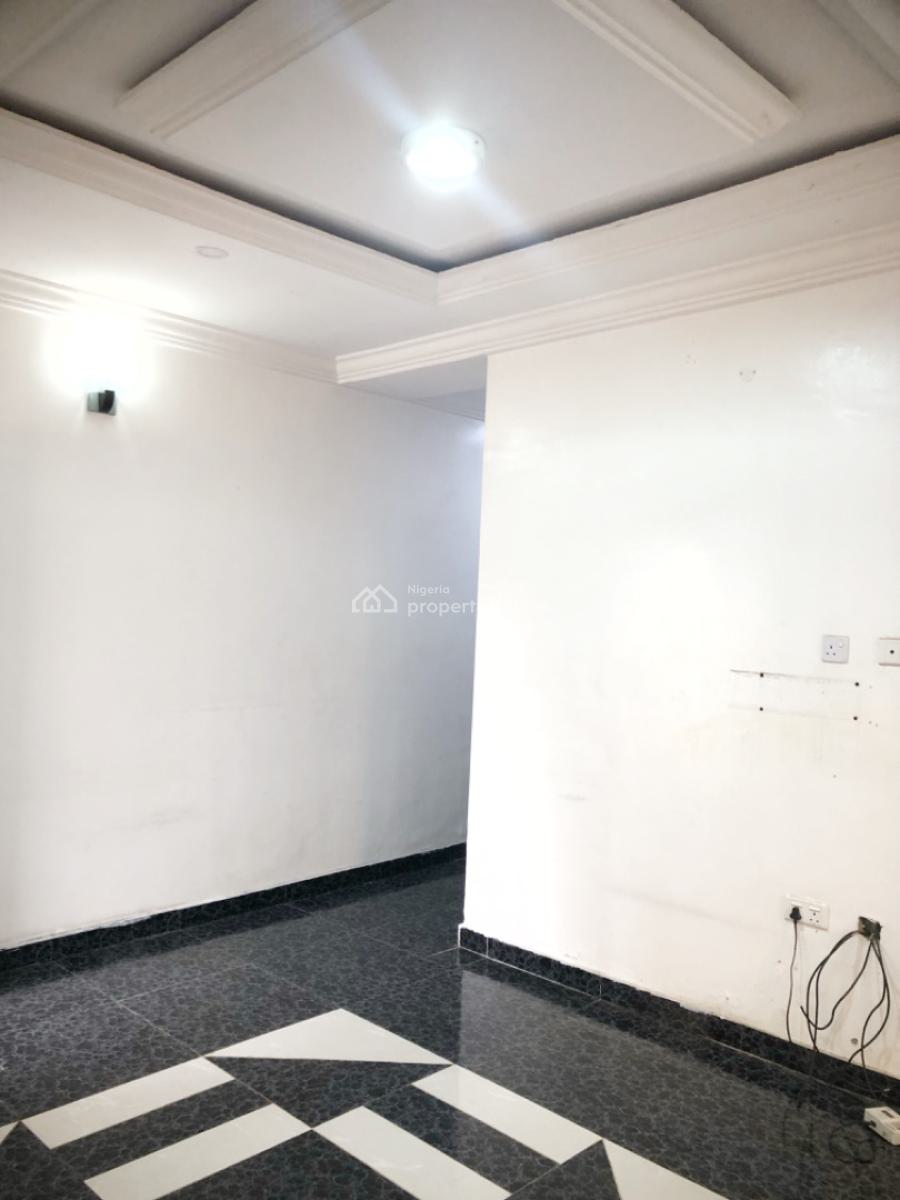 Luxury 3 Bedroom Flat, Gra Phase 1, Magodo, Lagos, Flat / Apartment for Rent