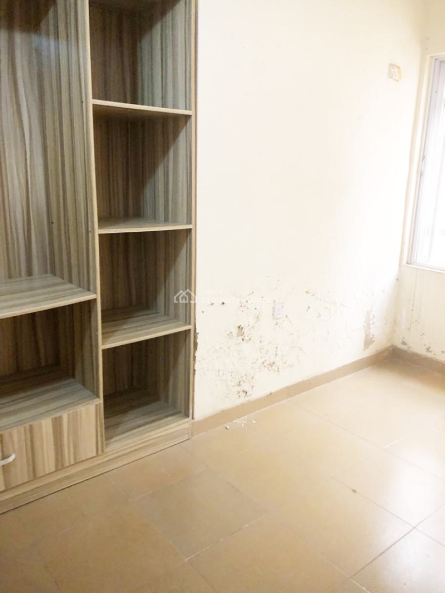 Luxury 3 Bedroom Flat, Gra Phase 1, Magodo, Lagos, Flat / Apartment for Rent