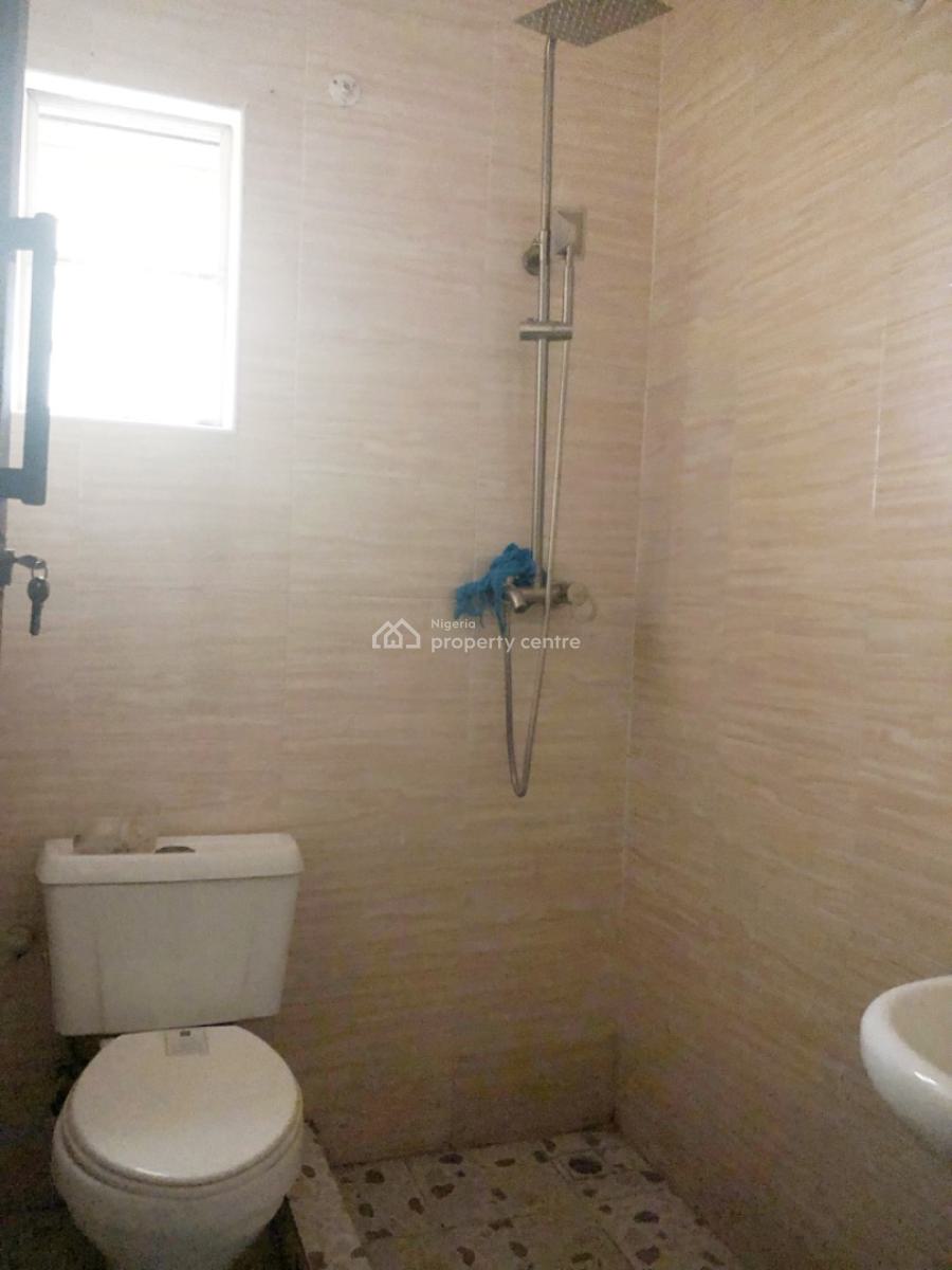 Luxury 3 Bedroom Flat, Gra Phase 1, Magodo, Lagos, Flat / Apartment for Rent