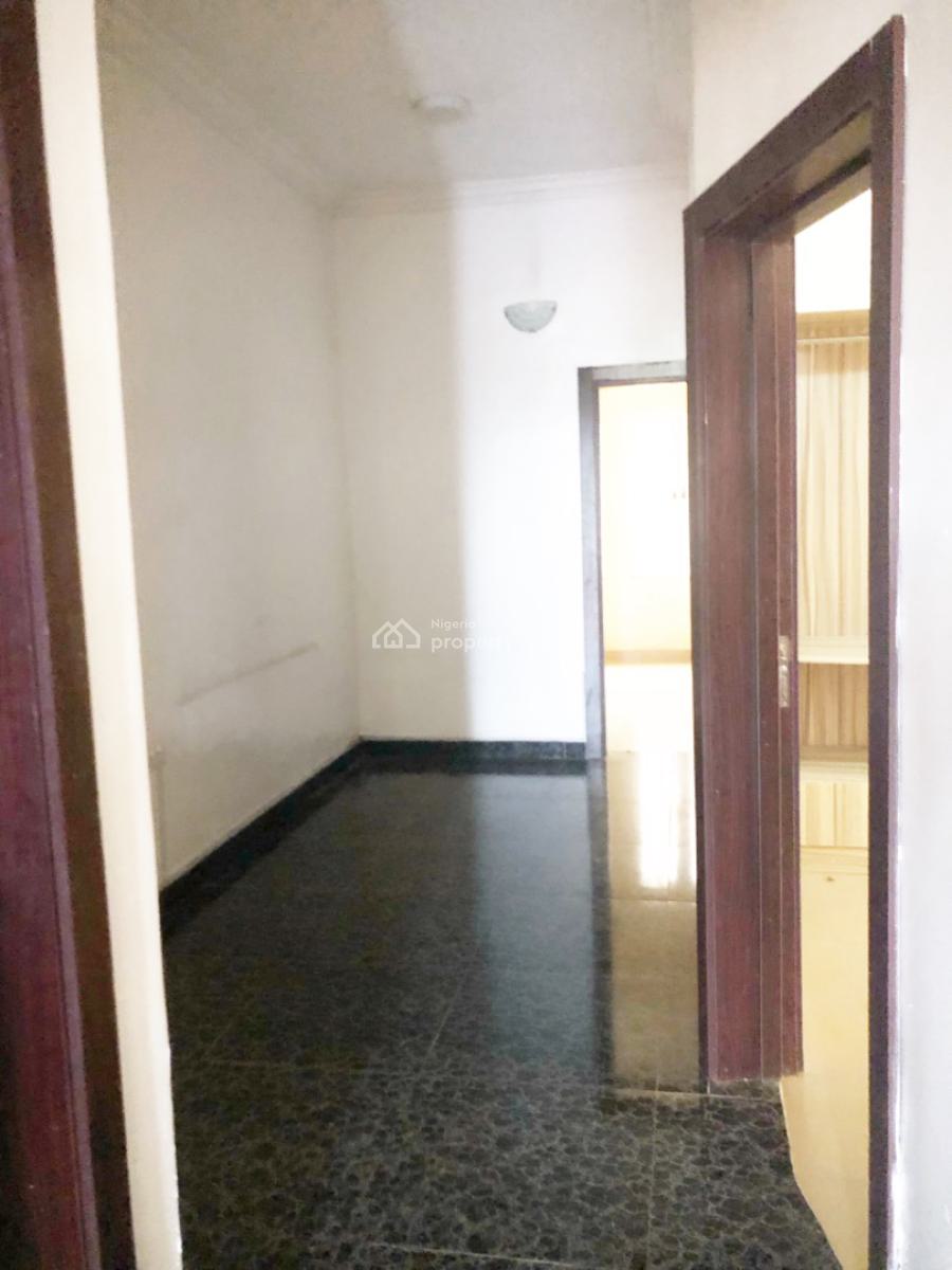Luxury 3 Bedroom Flat, Gra Phase 1, Magodo, Lagos, Flat / Apartment for Rent