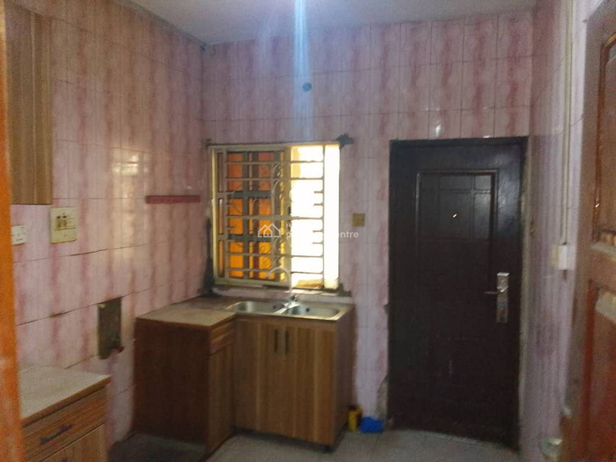 3bed 2 in a Compound Maplewood Estate, Maplewood Estate, Oko-oba, Agege, Lagos, Flat / Apartment for Rent